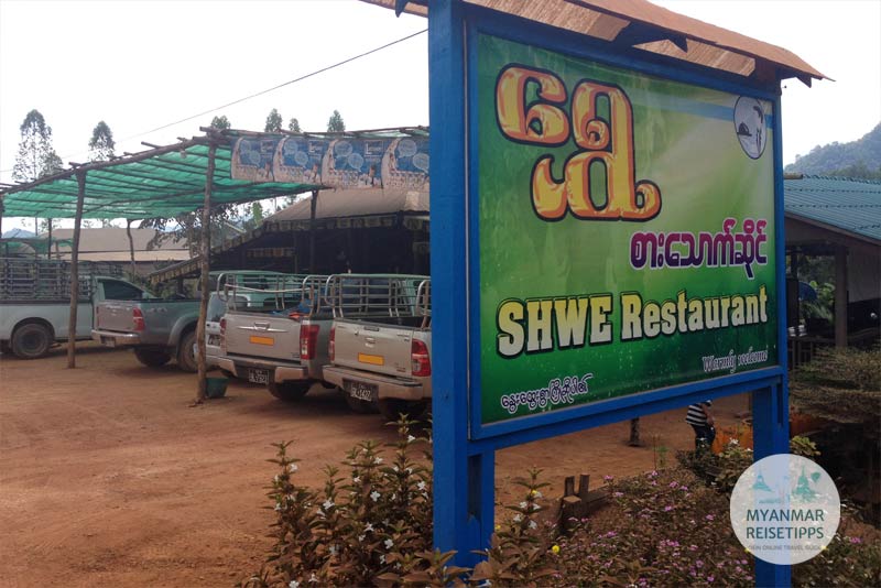 Zwischenstopp zum Lunch am Shwe Restaurant auf der Fahrt von Dawei zur Grenze Htee Khee