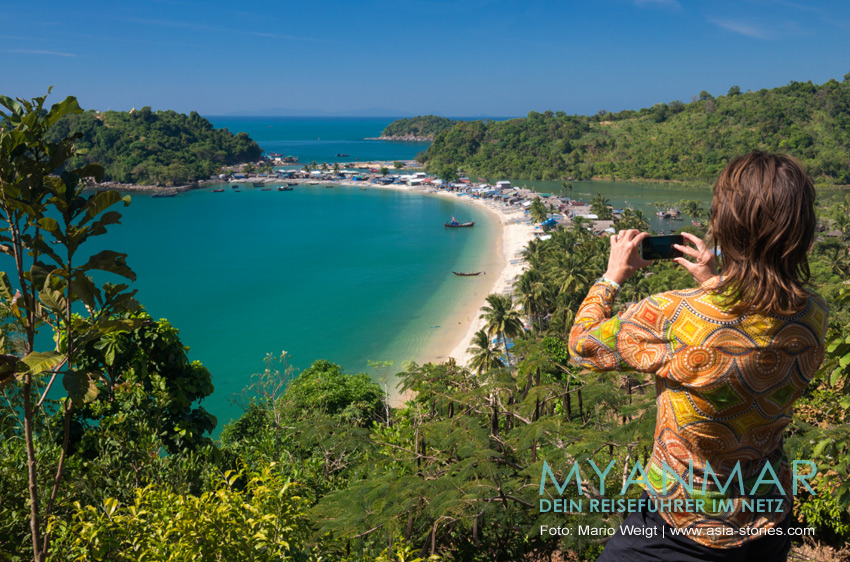 Die geschwungene Bucht vom San Hlan Beach und Fischerdorf zählt zu den schönsten Stränden auf Dawei Peninsula.