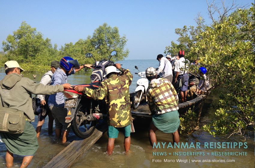Fähre für Motorbikes und Passagiere zwischen Ngwe Saung und Chaungtha Beach