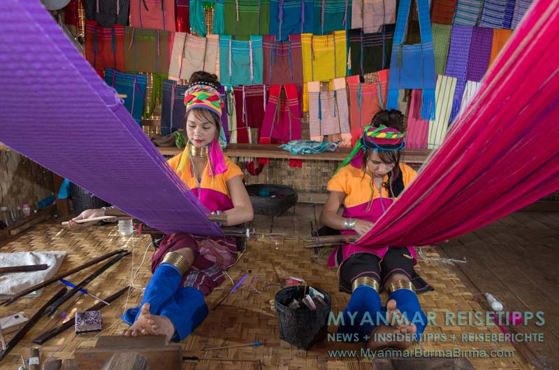 Einige Padaung-Frauen (Kayan Lahwi) leben und arbeiten als Weberinnen in den schwimmenden Dörfern auf dem Inle-See.