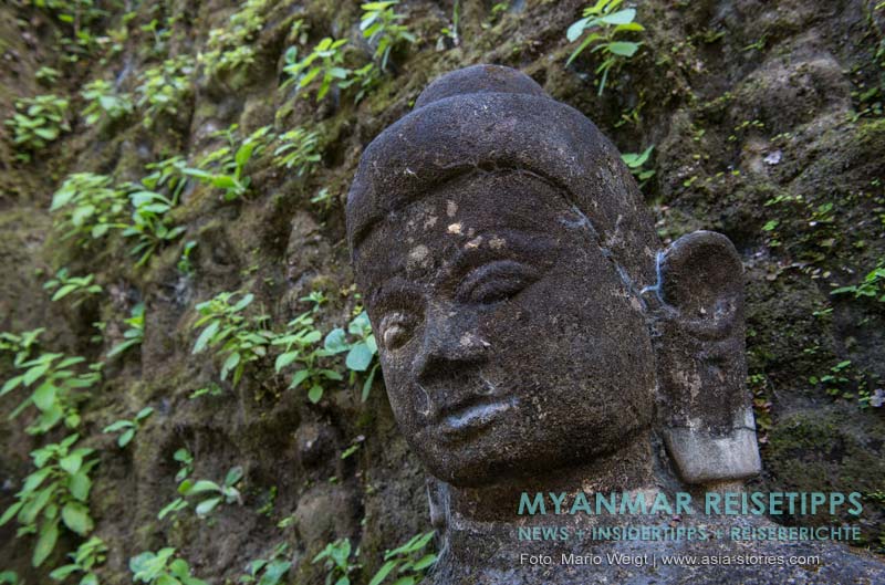 Buddha-Statue im Kothaung-Tempel in Mrauk U