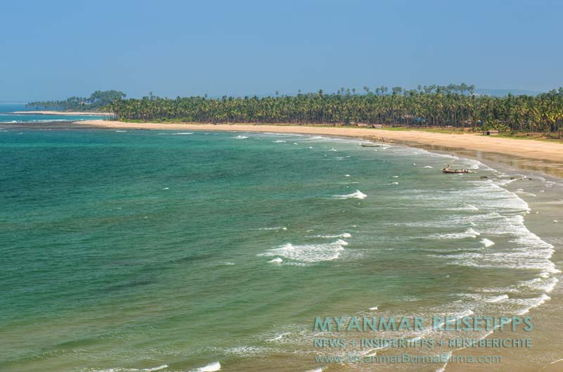 Myanmar: Kilometerlange Palmenstrände auf dem Weg zwischen Ngwe Saung Beach und Sinma.