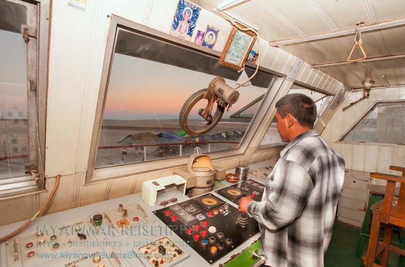 Myanmar Reisetipps | Flussfahrt Bhamo nach Mandalay | Start nach der ersten Nacht