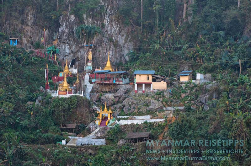 Myanmar Reisetipps | Flussfahrt Bhamo nach Mandalay | Peacock-Kloster an der Felswand bei Sinkhan
