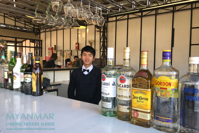 Myanmar Reisetipps | Pyin U Lwin | VIP Café + Bistro