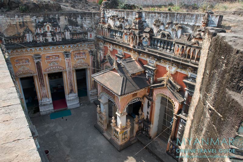 Myanmar Reisetipps | bei Monywa | Shweba Daung Höhle