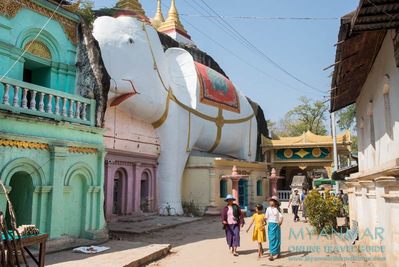 Monywa: Besucher in der Shweba Daung Höhle