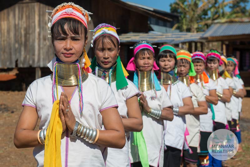 Myanmar Reisetipps | Loikaw | Im Dorf Pan Pet bei den Kayan Lahwi (Padaung)