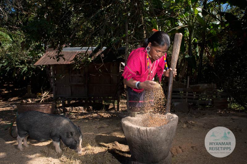Myanmar Reisetipps | Loikaw | Frau vom Volk der Kayaw in Htay Kho