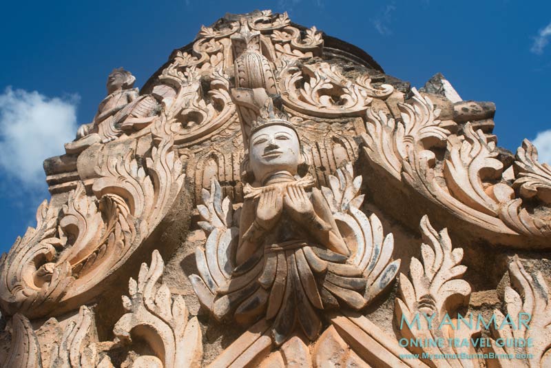 Detail an einer Pagode in Kakku
