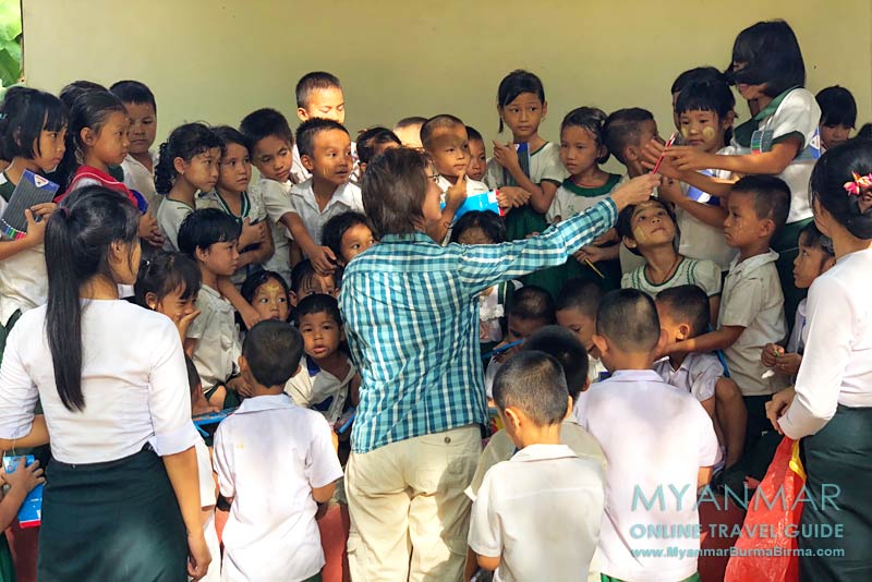 Über diese Gastgeschenke und Mitbringsel freuen sich Kinder in Myanmar 
