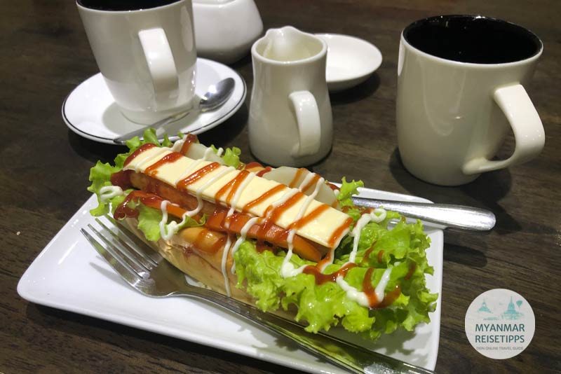 Im Escape Café in Loikaw gibt es leckere Gerichte