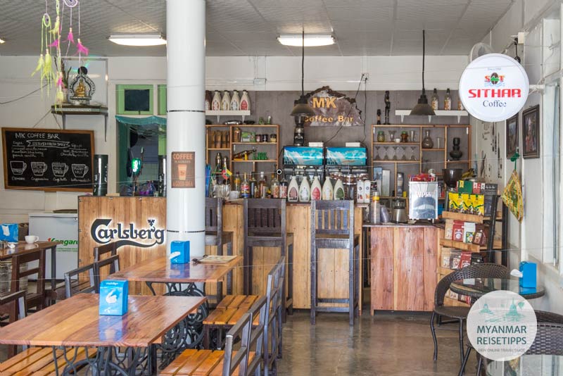 Tresen vom MK Coffee Bar & Restaurant in Loikaw