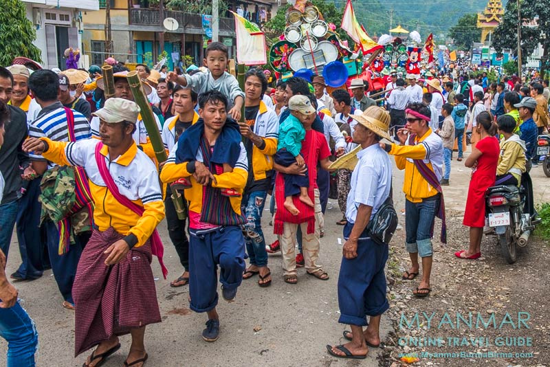Myanmar Reisetipps | Kalaw | Lichterfest Tazaungdaing