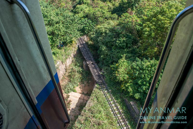 Brücke auf der Zugstrecke zwischen Shwe Nyaungund Kalaw in Myanmar