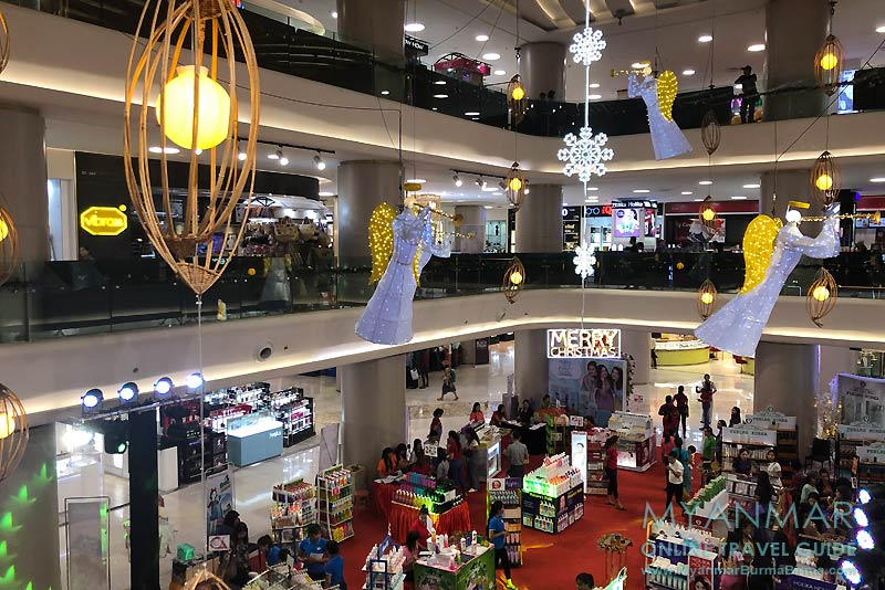 Einkaufzentrum im Junction City Tower in Yangon