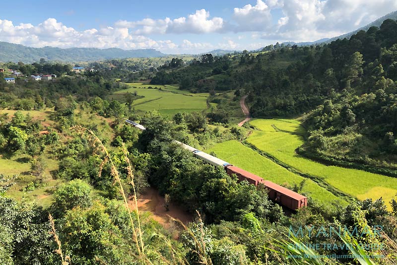 Myanmar Reisetipps | Zugfahrt von Thazi nach Kalaw
