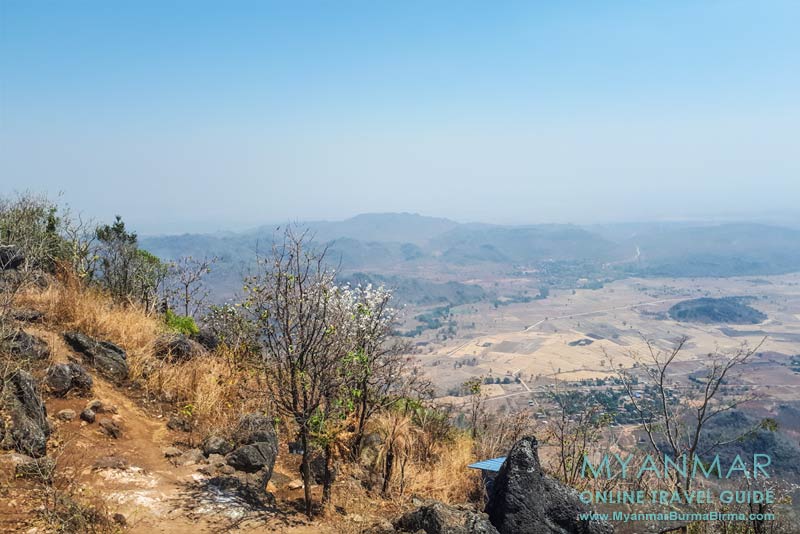 Myanmar Reisetipps | Loikaw | Aussicht vom Berg Loi Nan Pha