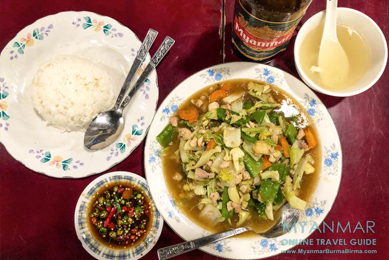 Myanmar Reisetipps | Meiktila | Essen im Honey & Golden Eagle