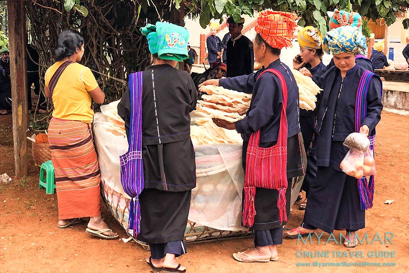 Myanmar Reisetipps | Pinlaung | Pa-O-Fest im Kloster Yin Mee Kyaung Tike im Dorf Yin Mee