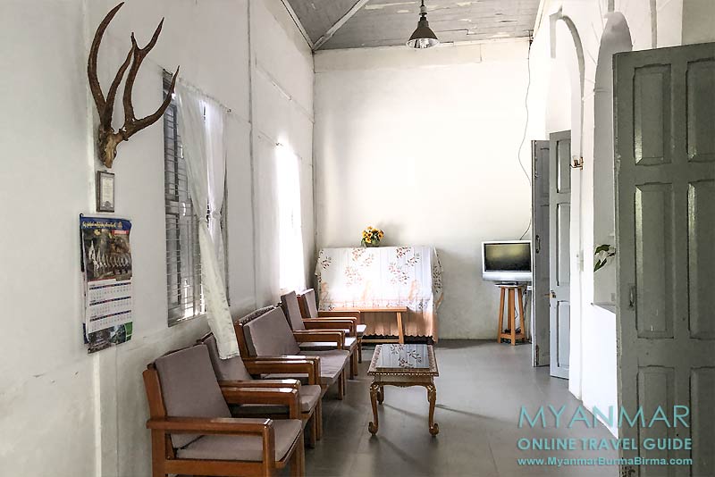 Aufenthaltsraum in der Kolonialvilla vom I Wish Bed & Breakfast