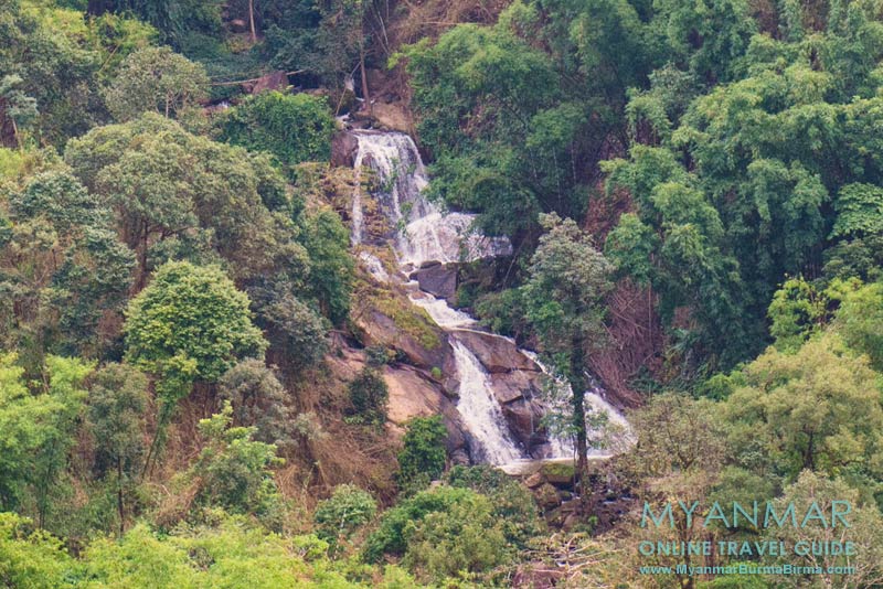 Myanmar Reisetipps | Thandaunggyi | Wasserfall Ward 5 kurz vor dem Bergdorf