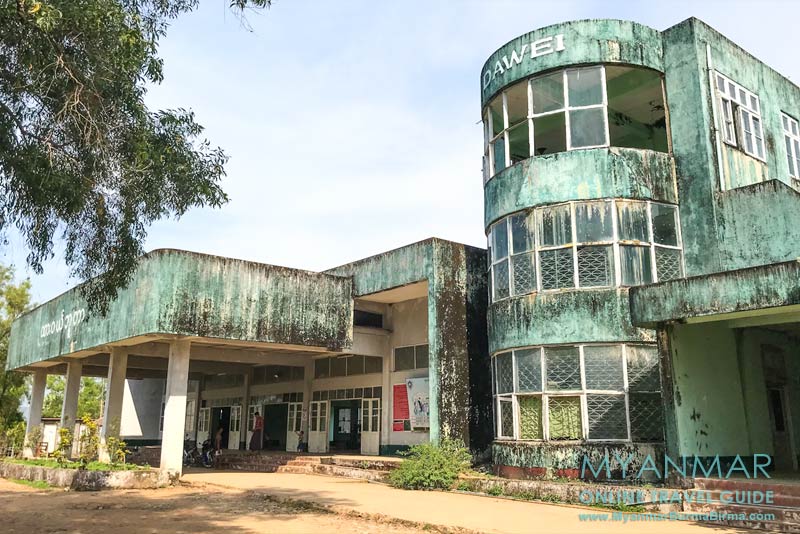 Morbider Charme: Bahnhof in Dawei