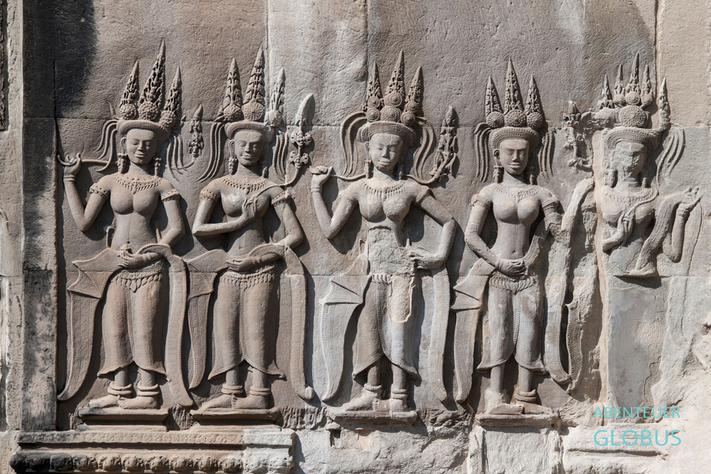 Seit 1995 hilft das "German Apsara Conservation Project" bei der fachgerechten Restaurierung der Apsaras im Tempel Angkor Wat.