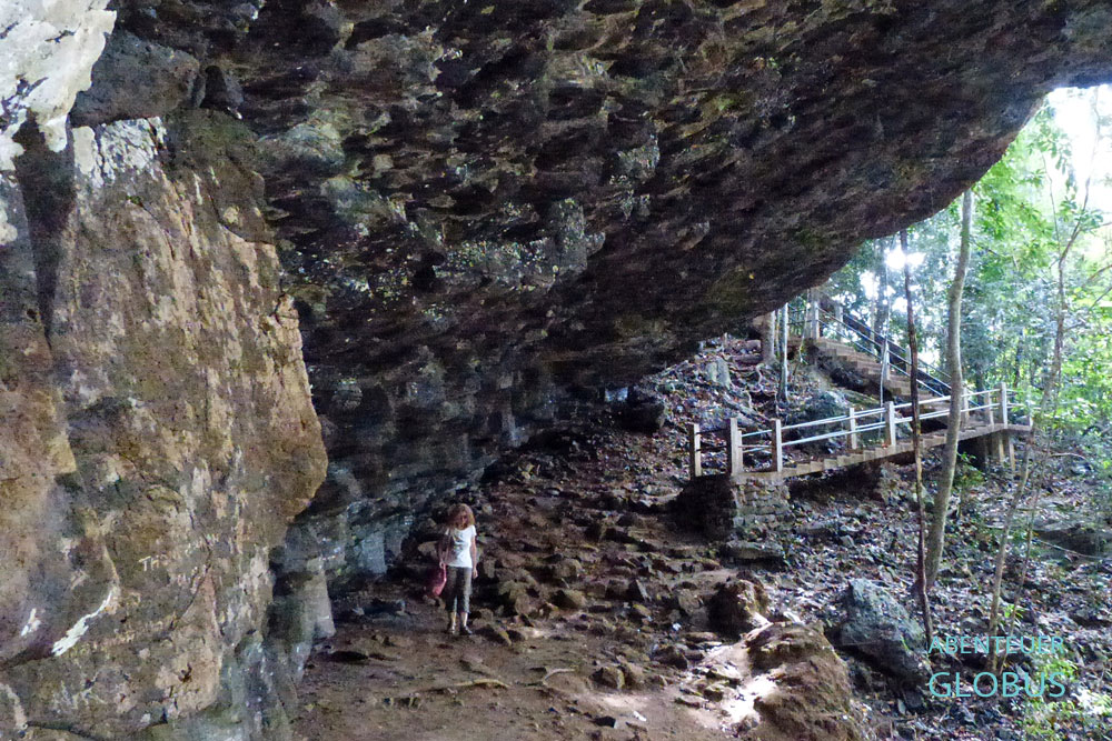 Kambodscha, Banlung, Wasserfall Cha Ong, Die Landschaft rund um Cha Ong lädt zum Picknicken und zu ausgedehnten Wanderungen ein.