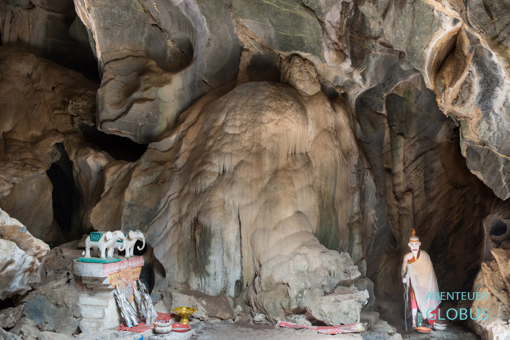 Höhle des Weißen Elefanten im Berg Phnom Sorsea nahe Kampot