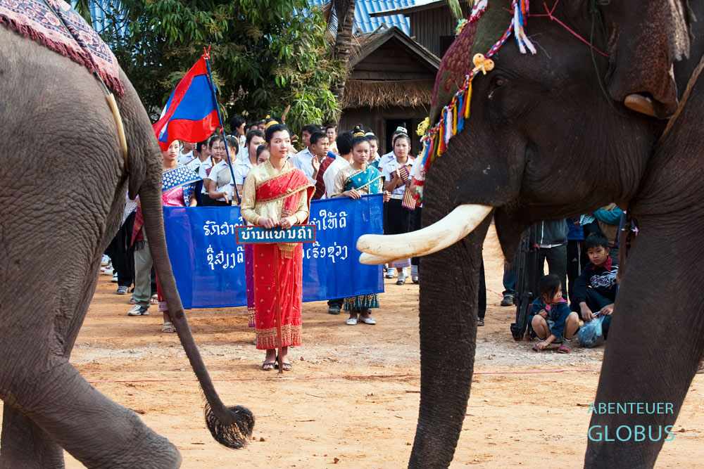 Laos, Vieng Keo bei Hongsa. Jedes Jahr findet das Elefantenfestival in einem anderen Ort der Sayaboury-Provinz in Laos satt.