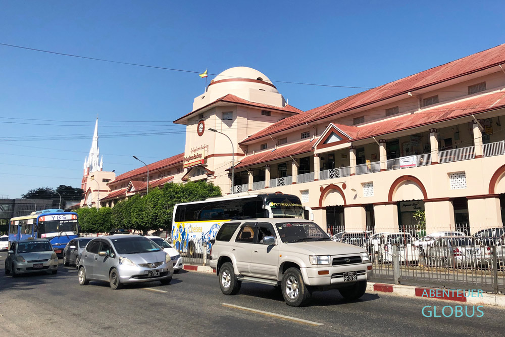 Der Bogyoke Aung San Markt, einst Scott Market, ist die Location für einen Souvenireinkauf im Zentrum Yangons.