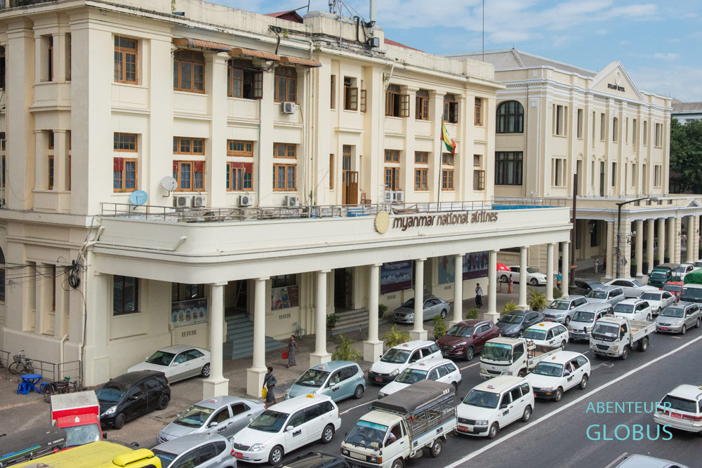 Gleich neben dem Grandhotel The Strand in Yangon ist die Hauptverwaltung der staatlichen Fluggesellschaft Myanmar National Airlines.
