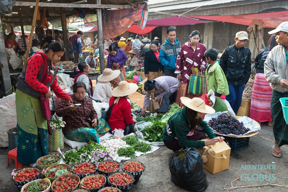 Auf dem Mingalar-Markt in Nyaungshwe am Inle-See sind meist frühmorgens die Einheimischen unter sich.