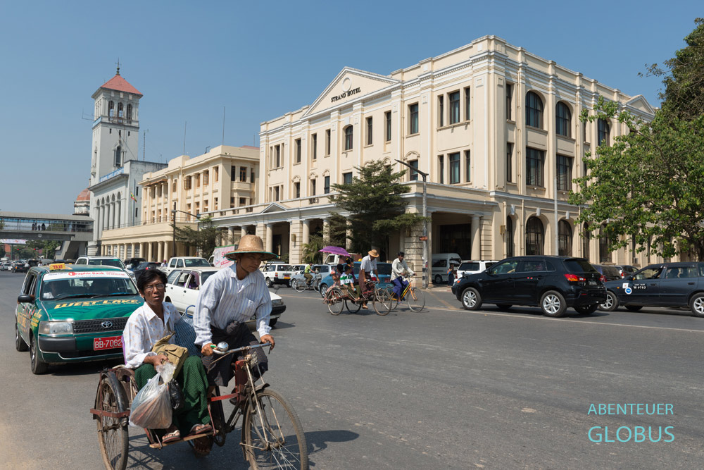 Das legendäre Strand Hotel an der Strand Road in Yangon war die angesagte Adresse der High Society zu Beginn des 20. Jahrhunderts.