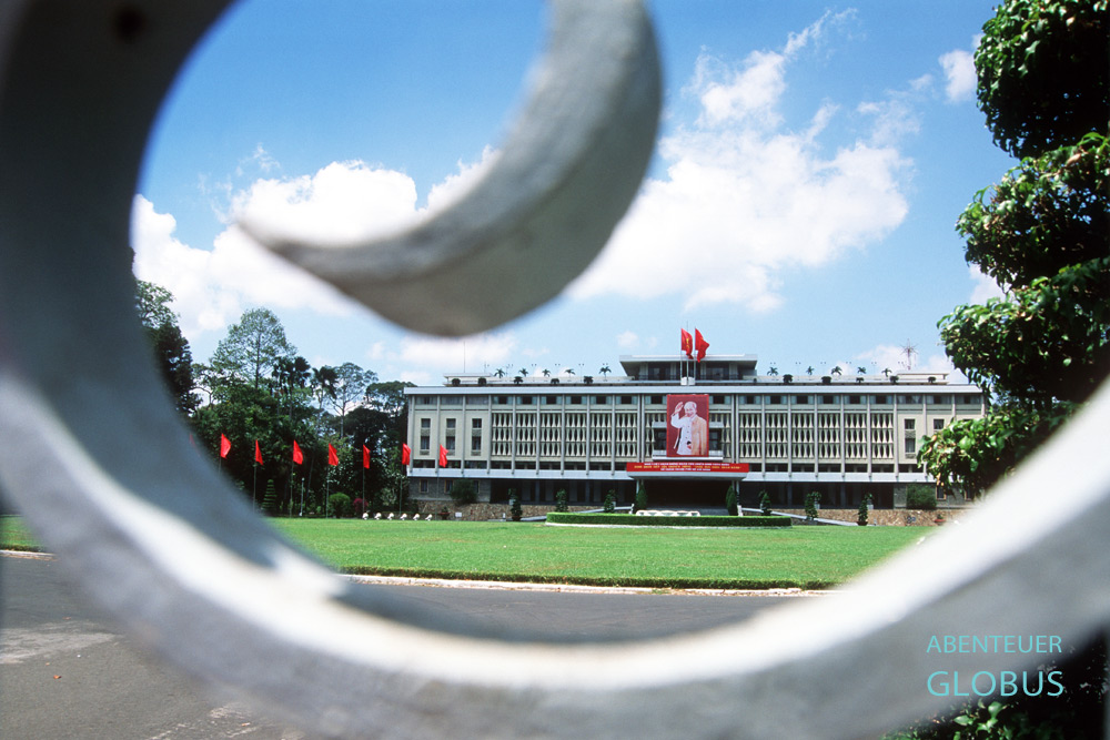 Der Wiedervereinigungspalast in Ho-Chi-Minh-Stadt, ehemals Saigon, ist ein herausragendes Beispiel für die Architektur der 1960er Jahre.