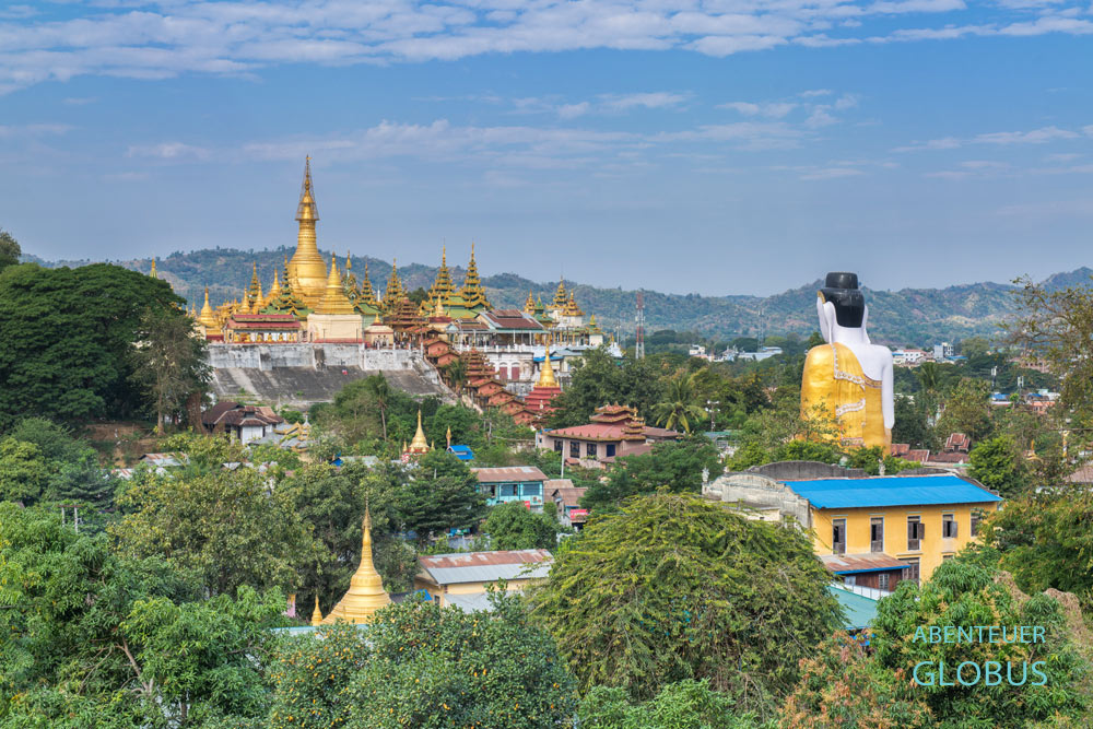 Stadtansicht von Pyay mit der Shwesandaw-Pagode und dem Sehtatgyi-Buddha.