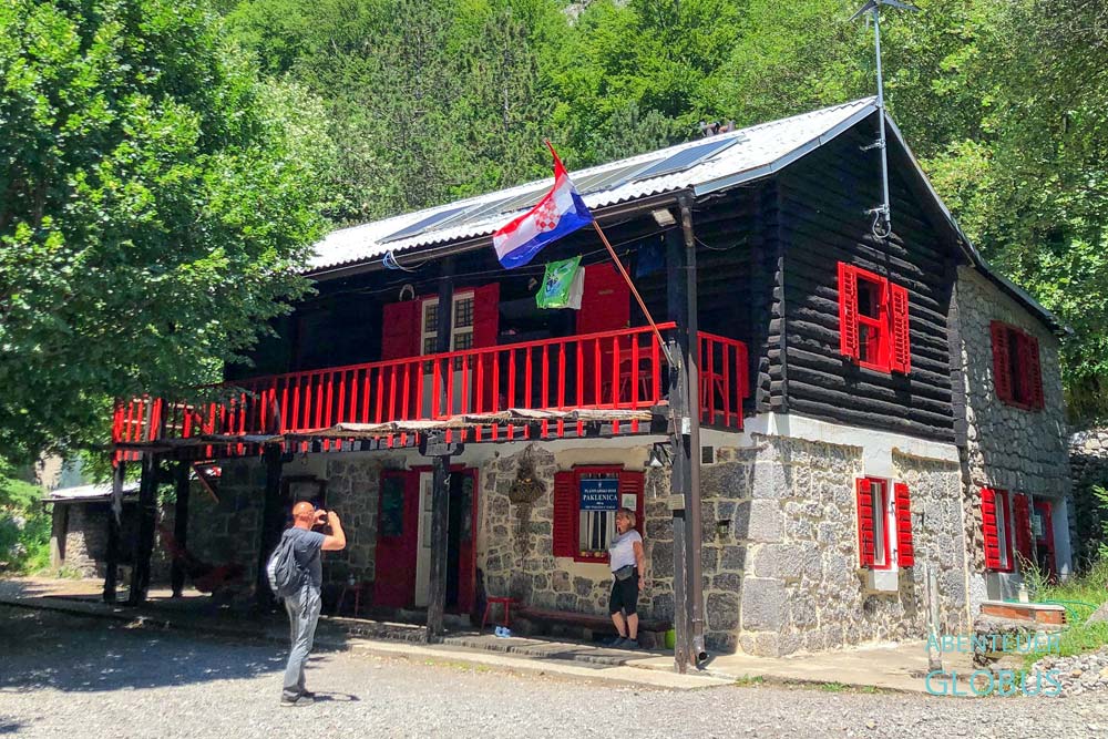 Berghaus und Unterkunft mit Restaurant Planinarski Dom Paklenica in Kroatien