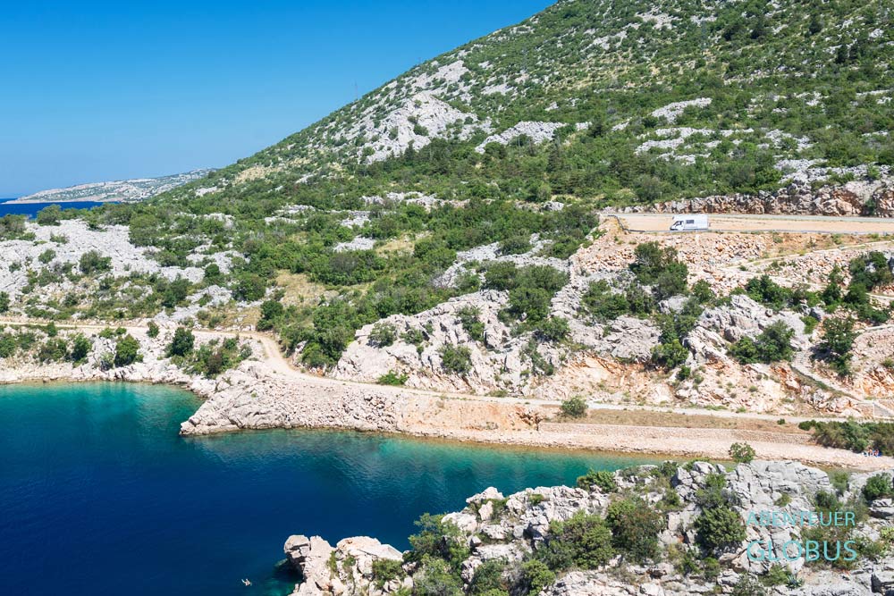 Camper an der Adriamagistrale D8 in Kroatien