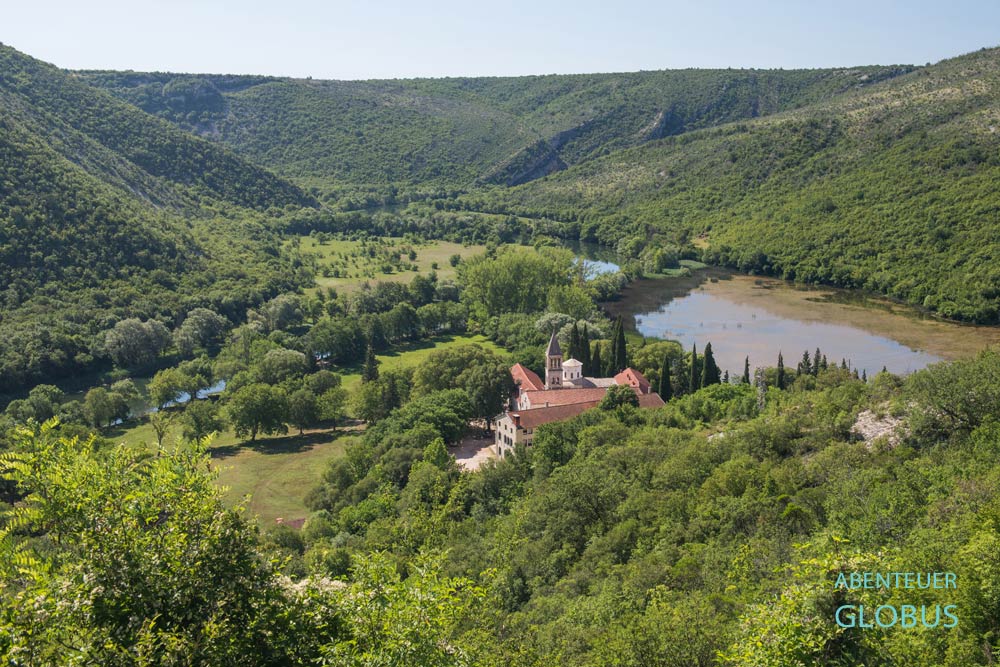 Krka-Kloster am Fluss Krka im Nationalpark Krka 