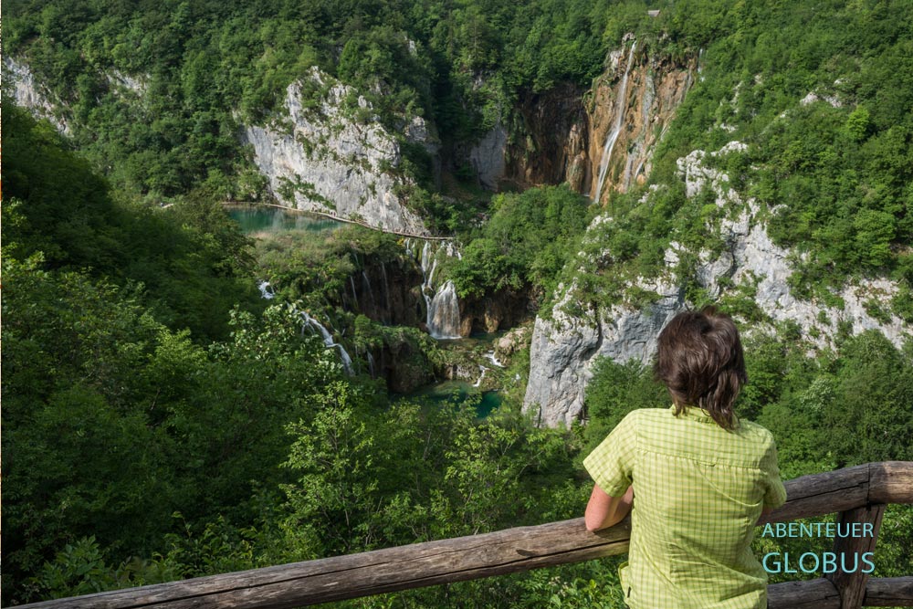 Nationalpark Plitvicer Seen: Blick zum Veliki Slap, höchster Wasserfall von Kroatien