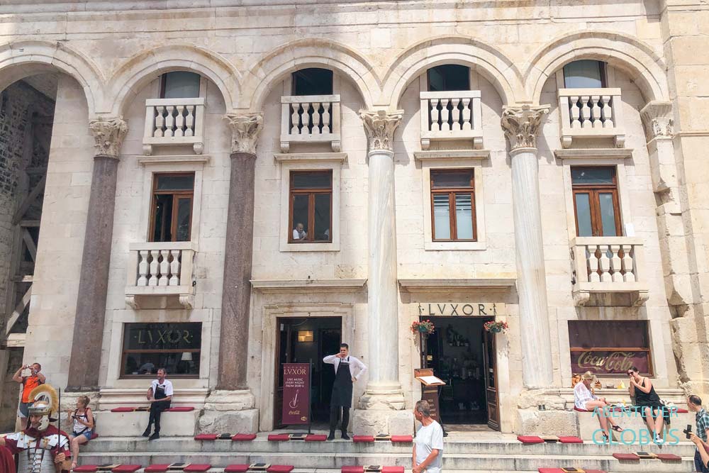 Cafe und Restaurant Luxor Split im Diokletianpalast in Splits Altstadt