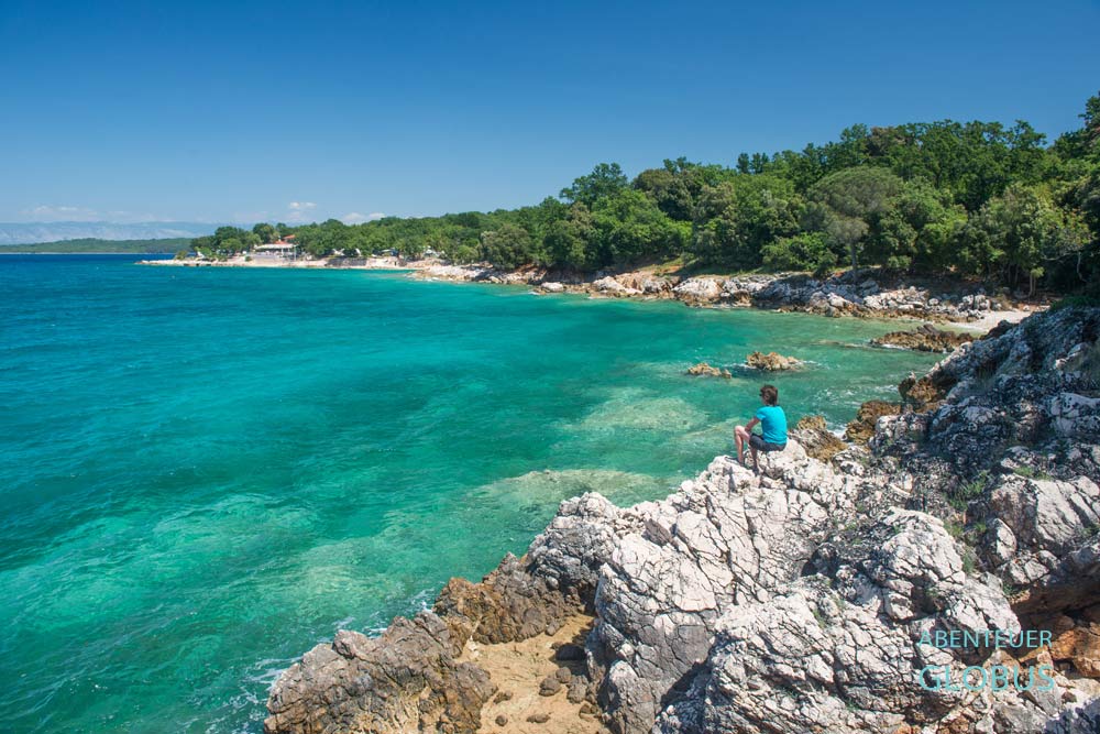 Einsame Felsbuchten der Insel Krk