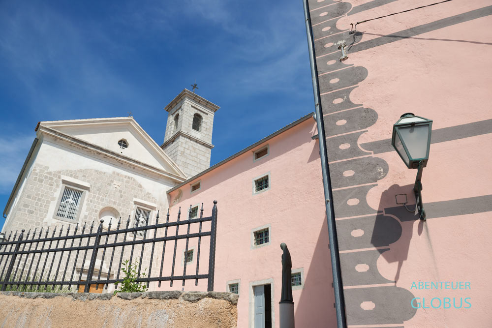 Kloster der Benediktinerinnen mit Kirche in der Altstadt Krk auf der Insel Krk in Kroatien