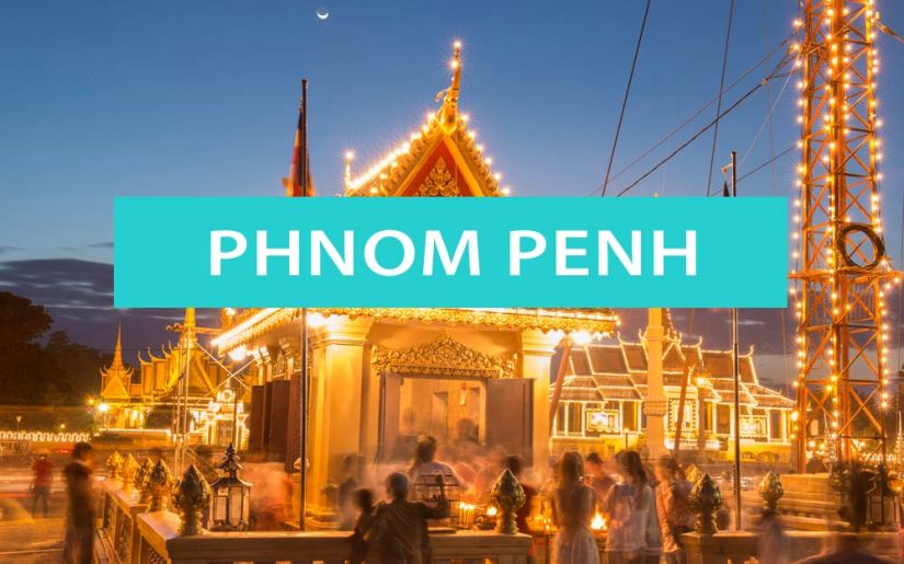 Tipps für Phnom Penh: Beleuchteter Tempel am Sisowat Quay in der Nähe vom Königspalast