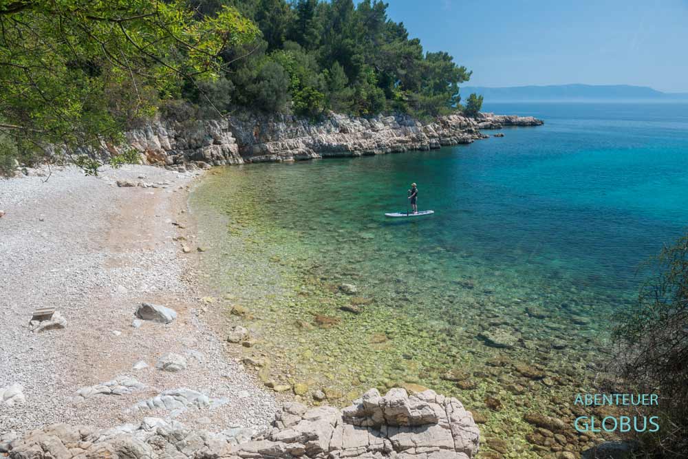 Rabac: Strand Prizinja an der Ostküste der Halbinsel Istrien 