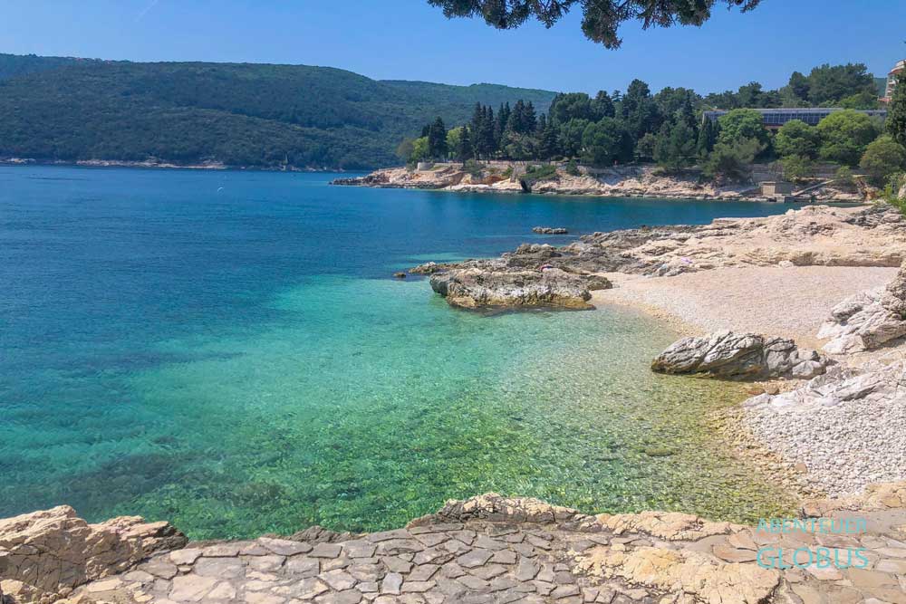 Ferienort Rabac auf der Halbinsel Istrien: Strände Lanterna und Girandella 