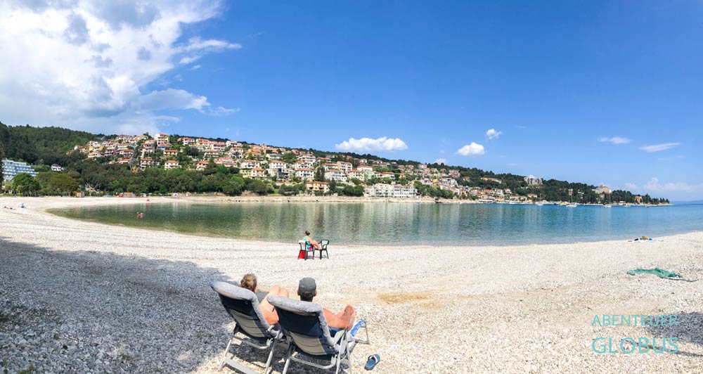 Maslinica-Strand in Rabac auf der Halbinsel Istrien 