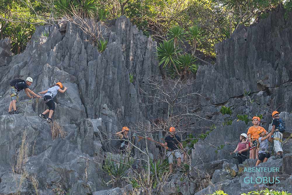 Kep, Kambodscha: Kletterer in den Karstbergen vom Phnom Kbal Romeas