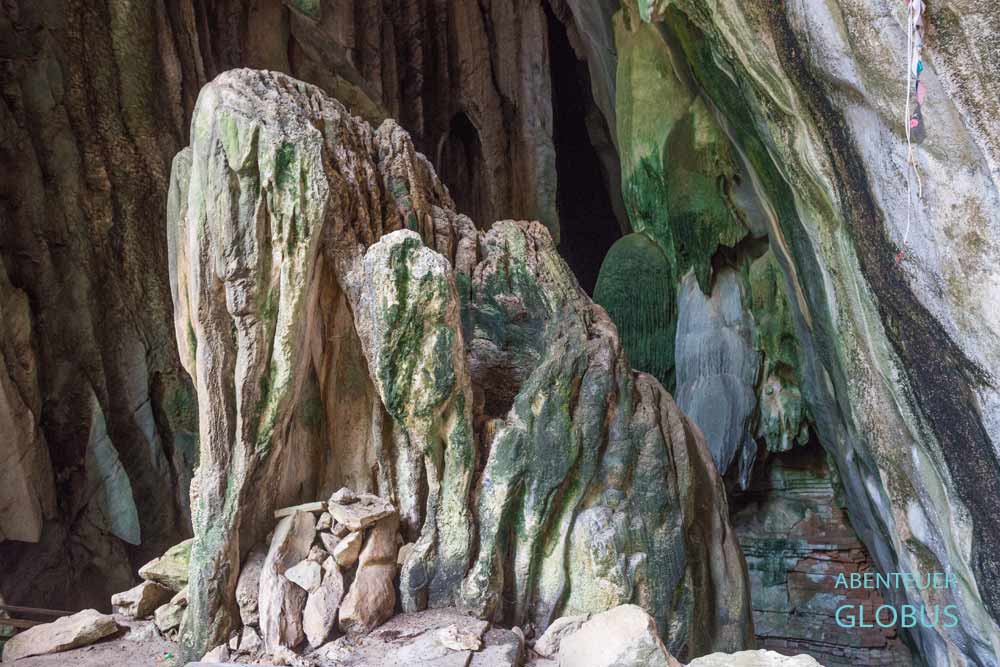 Kep, Kambodscha: Karstberg Phnom Chhnork (Phnom Chhngok) mit Elefanten